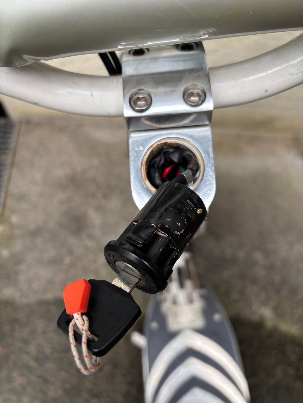 Scooter: RUF Elektro Scooter Kellerfund mit Ladegerät – Difettoso da Sonterswil venduto da VD-Service 4