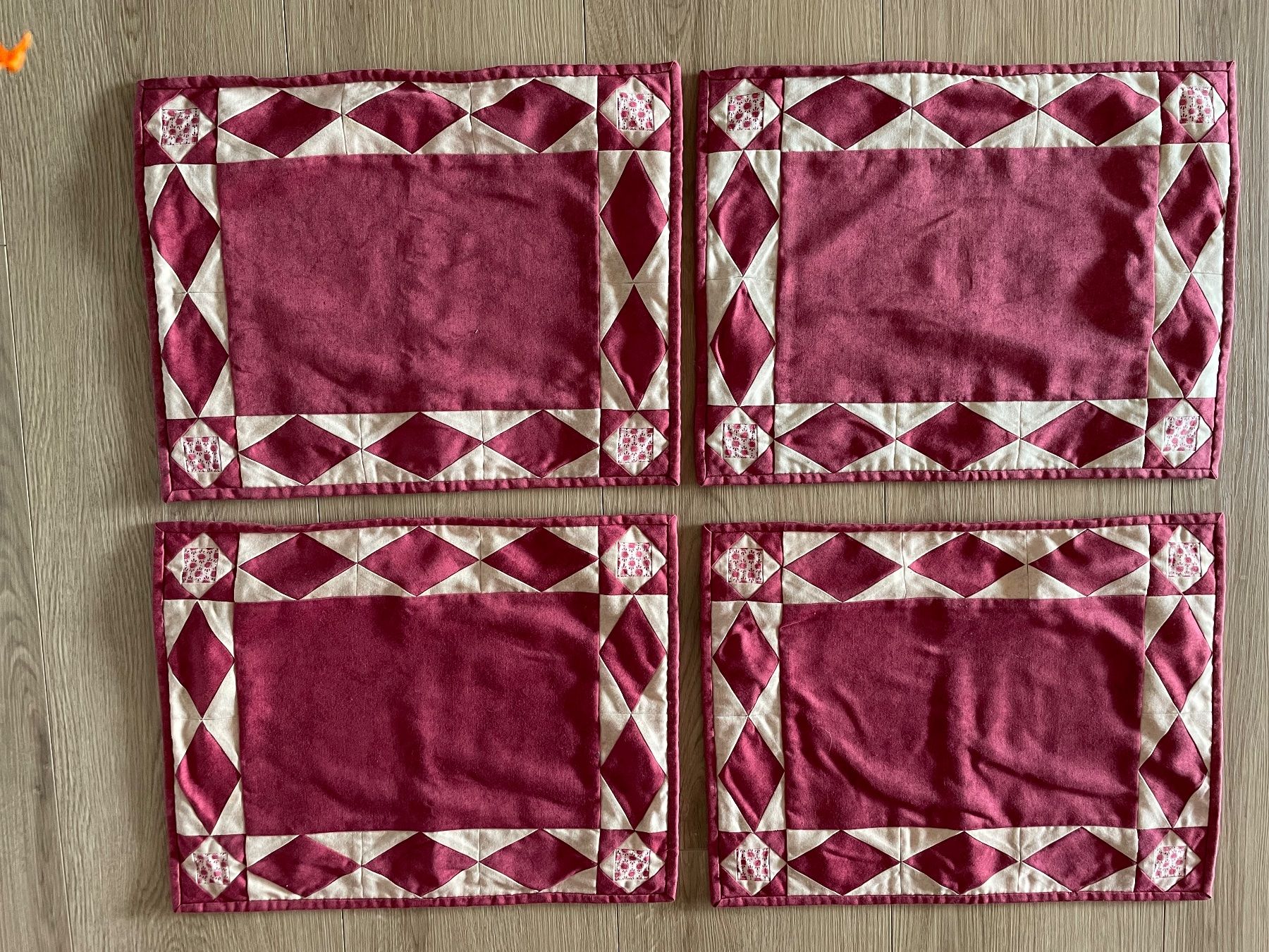 Set di tavolo e panche: 4 Tischsets,Vintige Patchwork, trendige Farben 43 x 33 – Usato da Winkel venduto da Kade50