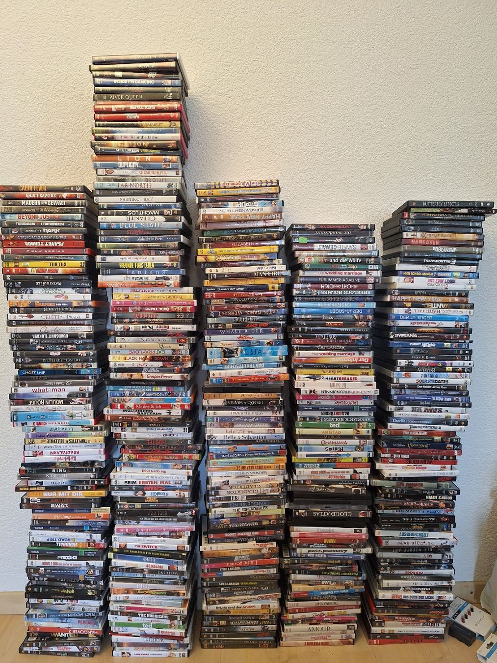 Alle DVDs: ~500 DVD's – Gebraucht aus Pfäffikon SZ von TobyPeterson