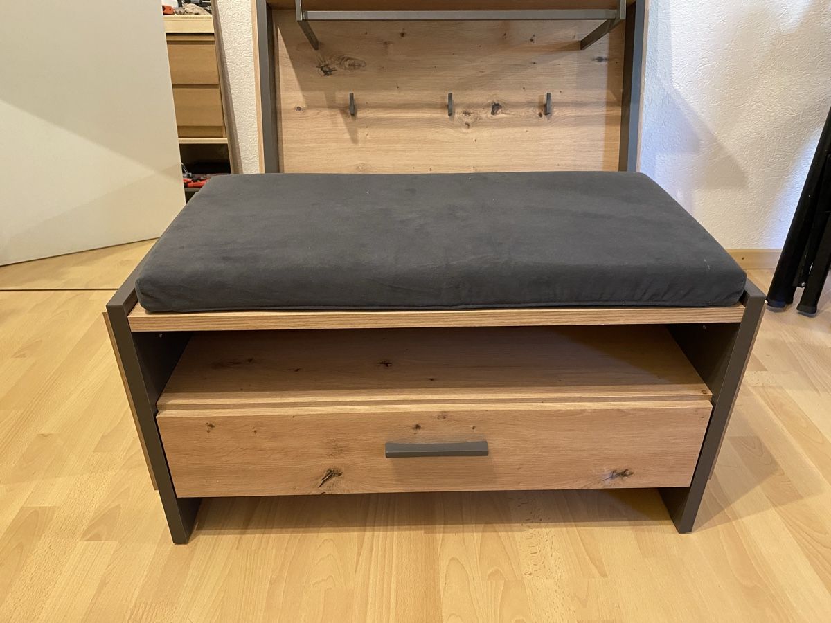 Porte manteau: Garderobe mit Bank und Spiegel – D'occasion à Oberbüren par Citro 5