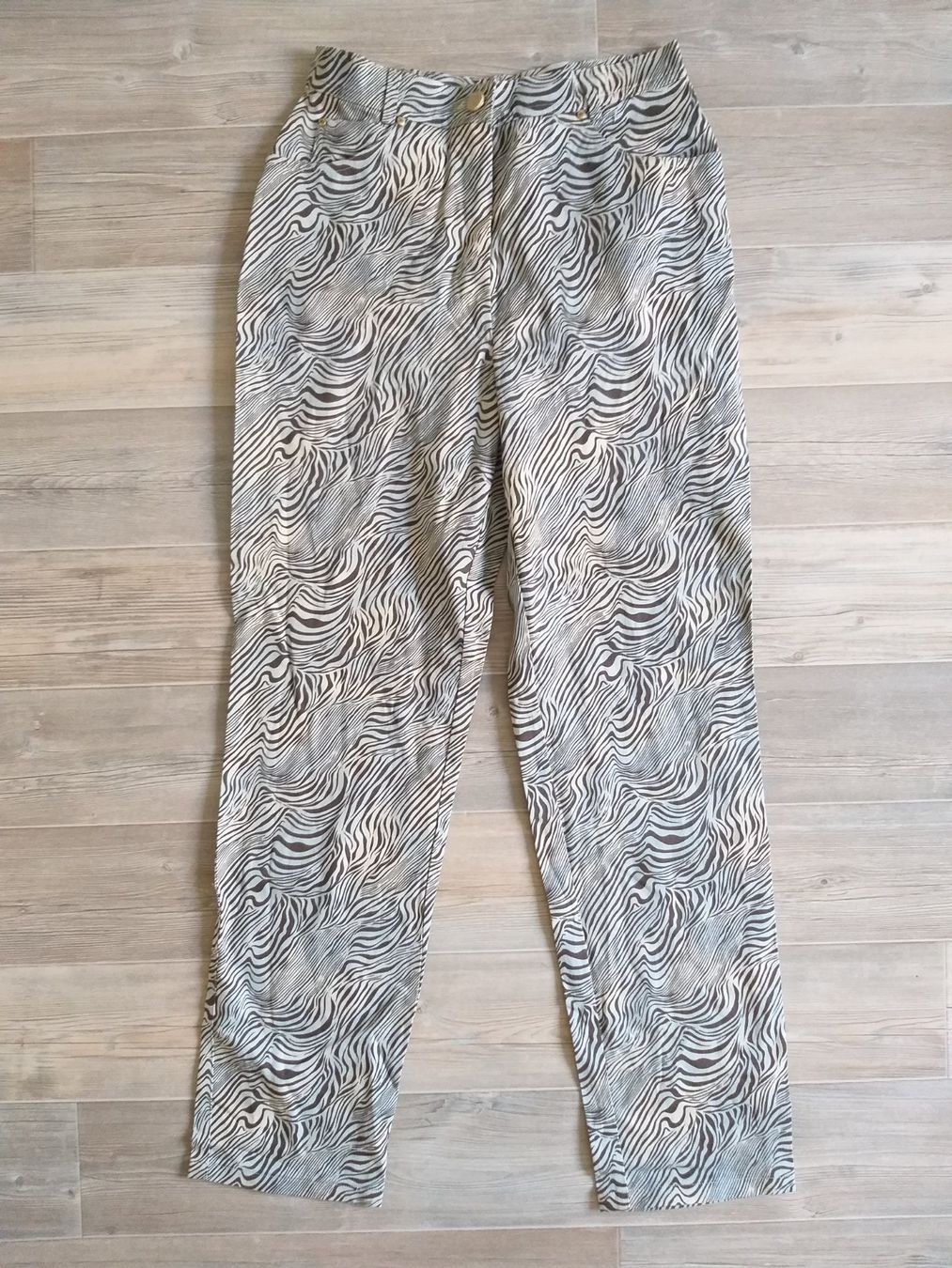 Jeans: ARA Jeans taille / Grosse M – Usato da Cossonay-ville venduto da Super-Price-Quality