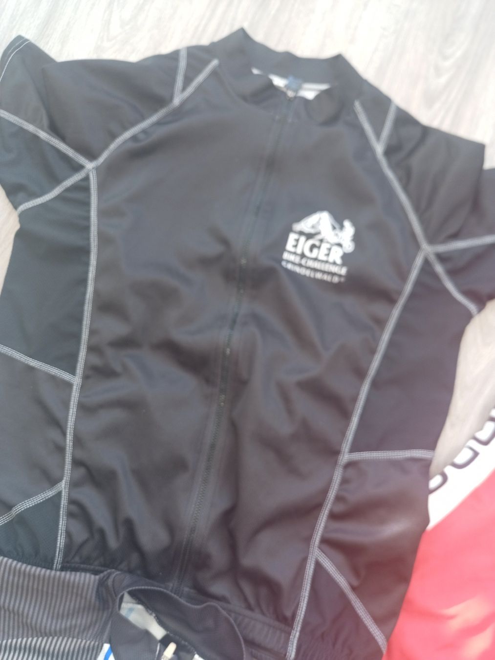 Canottiere & Pantaloni: Bike / Velotrikot – Usato da Bern venduto da Maikaefer10 3