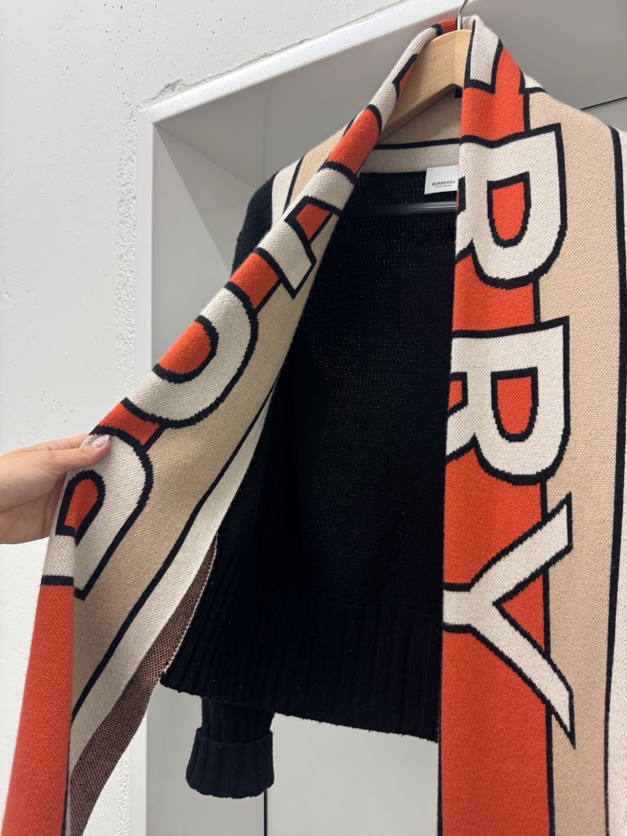 Burberry Giacche: Stylish Burberry Cardigan - size S  – Nuovo (secondo la descrizione) da Cham venduto da lb6_m9yt 2