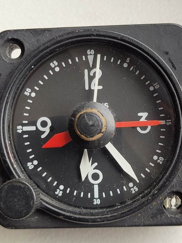 Longines Orologi: Longines-Wittnauer Borduhr der US Luftwaffe – Usato da Altdorf UR venduto da Nordwing