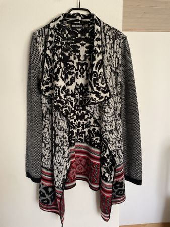 Desigual Strickjacke, Gr. M, Schwarz/Weiss