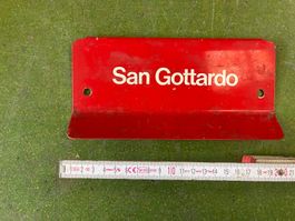 Postautohaltstellenschild San Gottardo Email