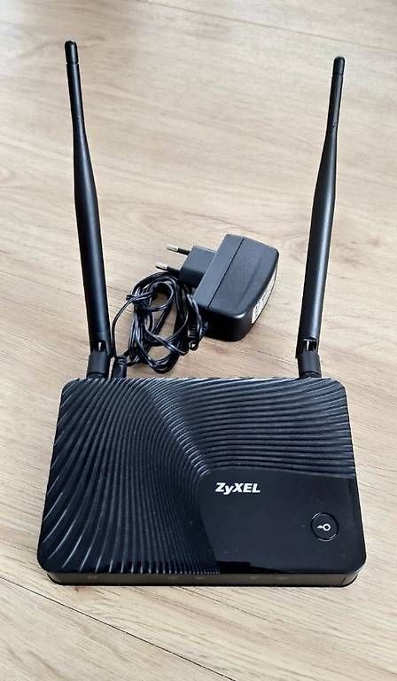 Modem & Router: 2x AccessPoints - Zyxel WAP3205 v2 & ASUS RTAC66U <=== – Usato da Zug venduto da Sirrider 2