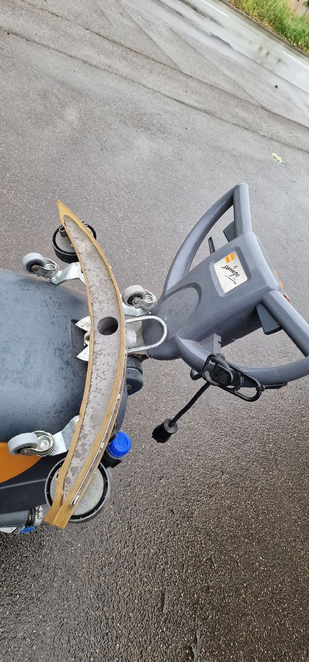 Tutte le macchine: TASKI Swingo 450E Scheuersaugmaschine – Usato da Tagelswangen venduto da Axel_36 5
