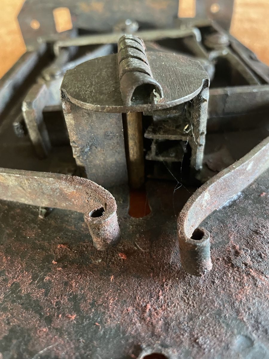 Cadenas: Antik grosses Schloss Gotisch – D'occasion à Rorschacherberg par farmer61 8