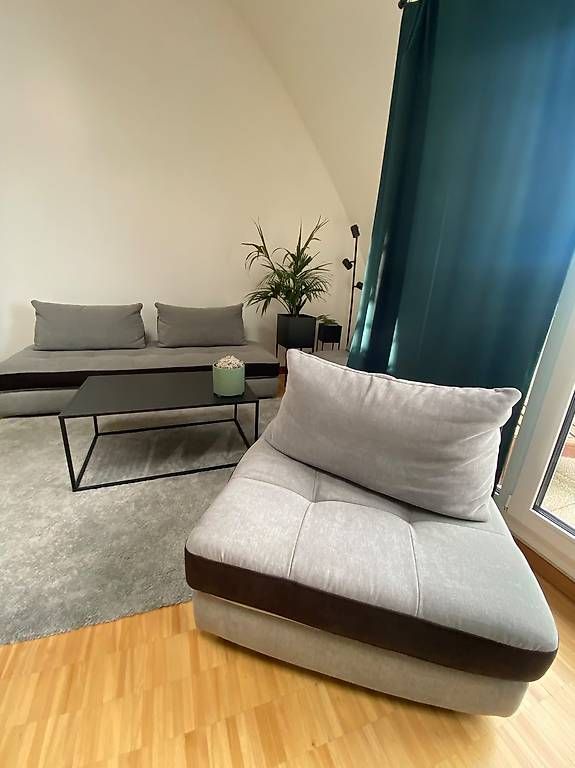 Divani: Grey storage sofa & 2 lounge chairs set – Usato da Nyon venduto da ako_k6ln 1