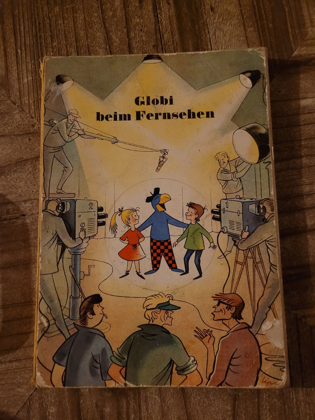 Libri: Globi beim Fernsehen – Usato da Perlen venduto da Safari_23