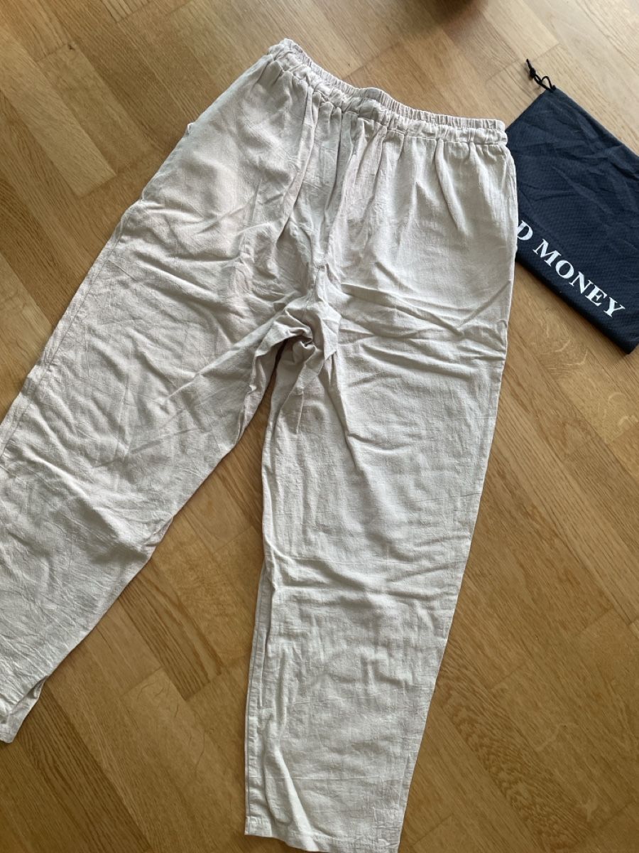 Hosen: Leinenhose, beige von old money, gr M – Gebraucht aus Uetikon am See von Wigglo 2