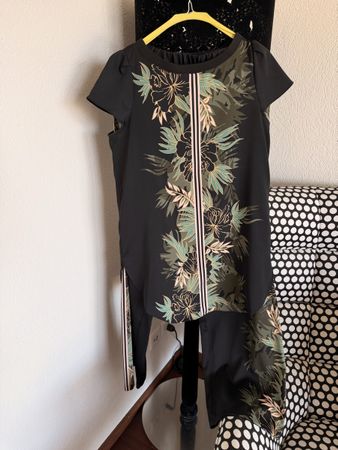 Oltre Floral Print Set, Size 6, perfect for summer!