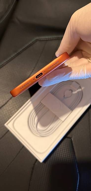 Telefoni cellulari / Smartphones: iPhone 17 Pro Max 256gb Orange – Usato da Selma venduto da Herdcat 4