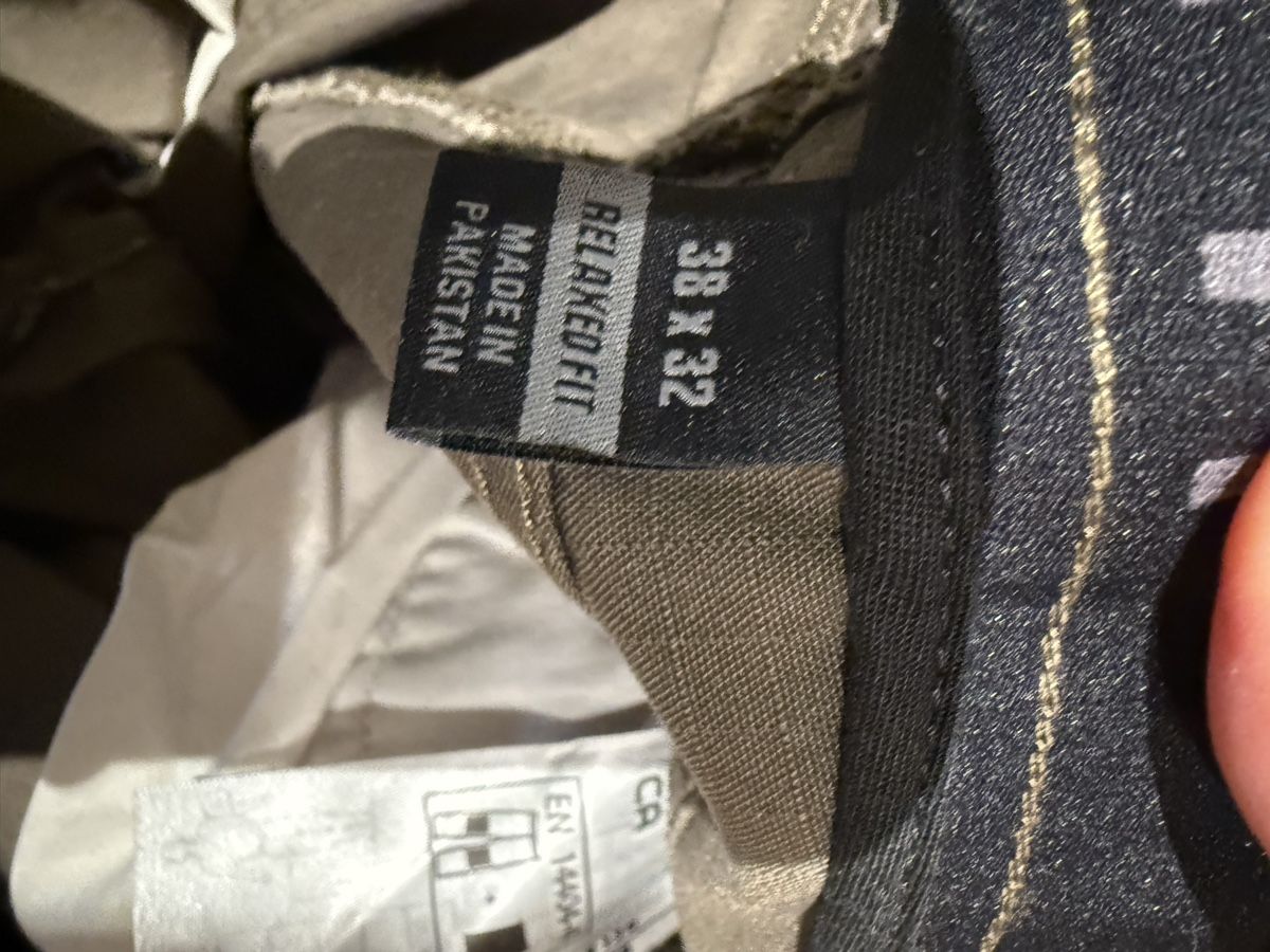 Carhartt Pantaloni: Carharrt Ruged Hose Grösse 38 – Nuovo (secondo la descrizione) da Erlinsbach venduto da homer2478 3