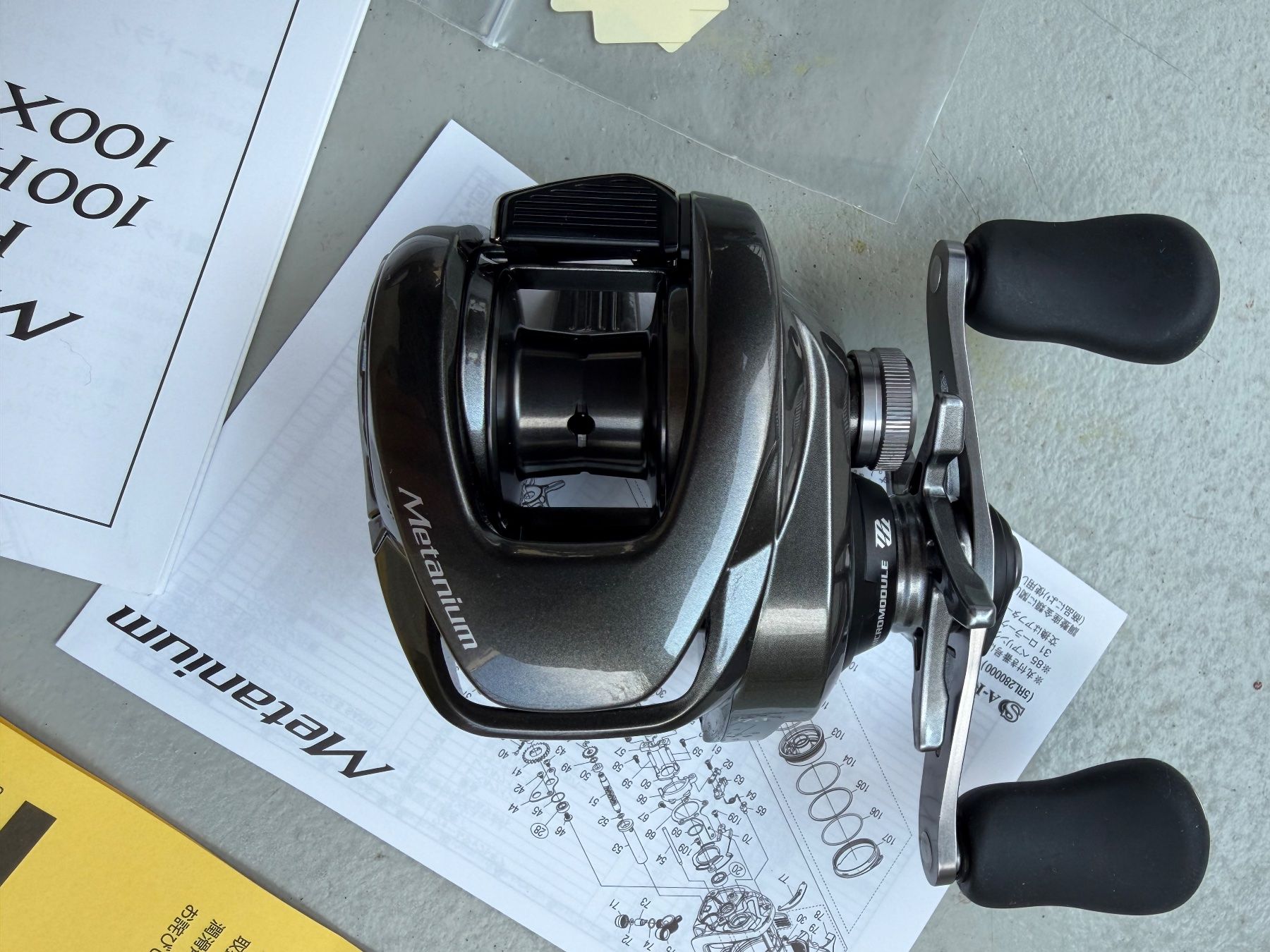 Shimano Tamburi & Mulinelli: NEU Shimano Metanium HG LEFT 2020 – Nuovo e nell'imballaggio originale da Luzern venduto da sau_m57c