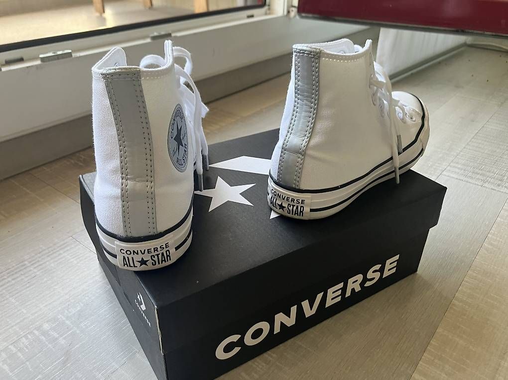 Scarpe da donna: CONVERSE blanc/gris argent taille 37 – Usato da Carouge GE venduto da Zozot 1