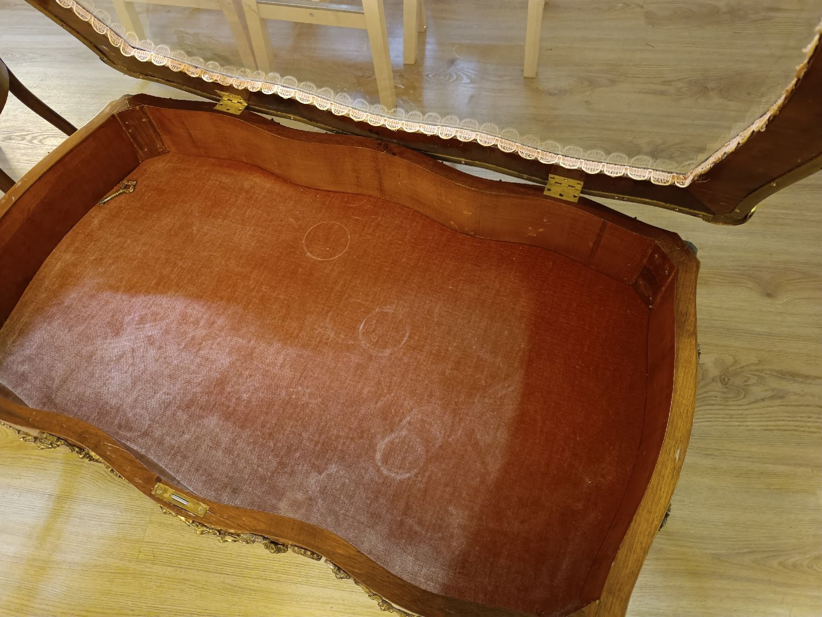 Tische: Salontisch – Gebraucht aus Uznach von 2502xy 3