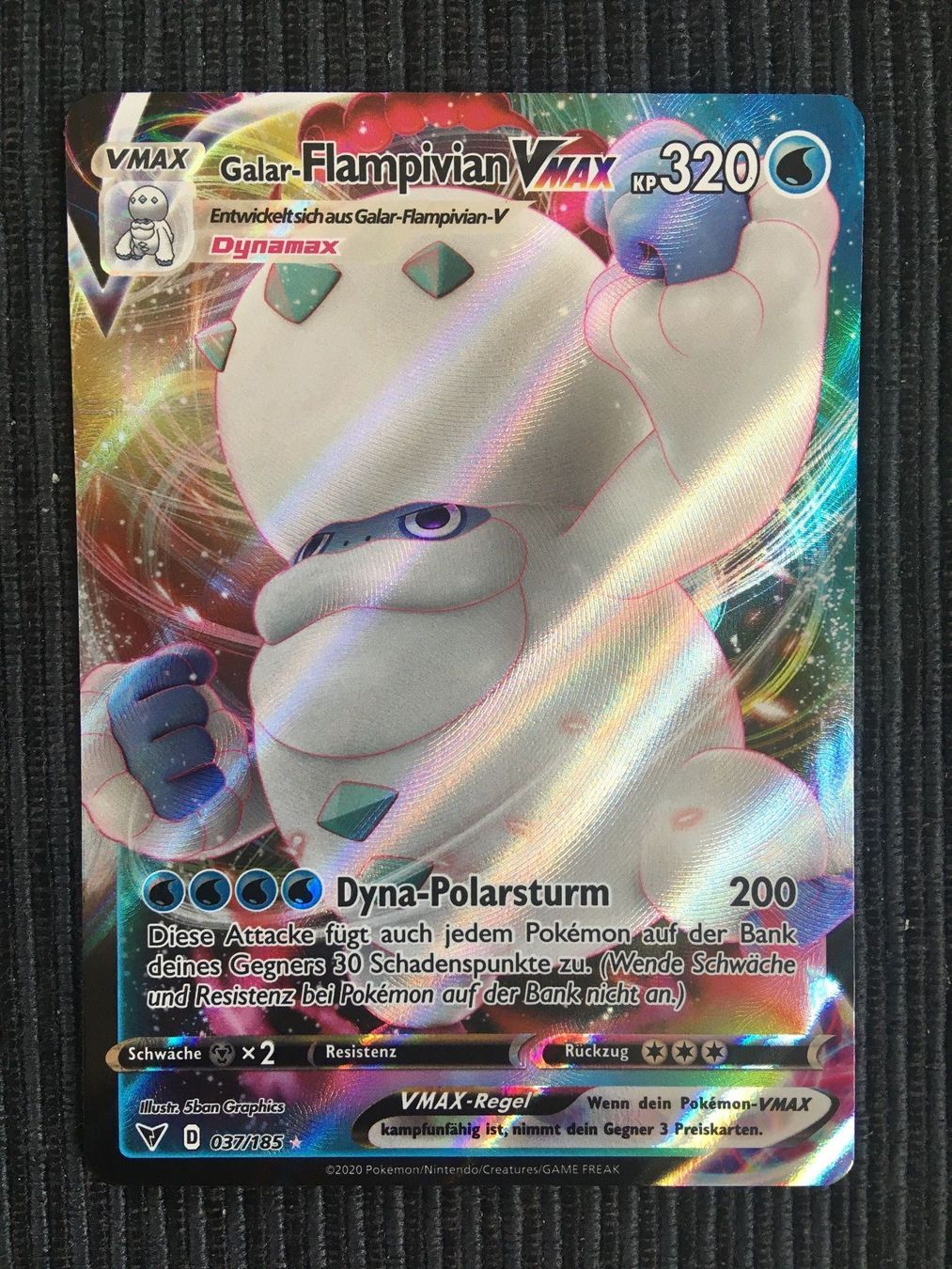 Pokémon Carte collezionabili: Pokemon Flampivian Vmax Farbenschock – Nuovo (secondo la descrizione) da Wabern venduto da Collectfun