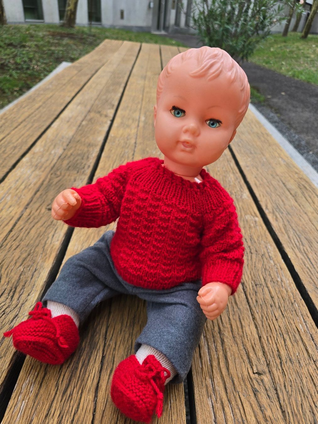 Bambole: vintage Puppe mit Kleidung – Usato da Romanshorn venduto da Rachacha 2