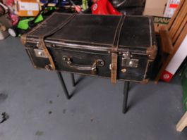 Antiker Koffer Tisch, Vintage Look, Deko, Unikat!