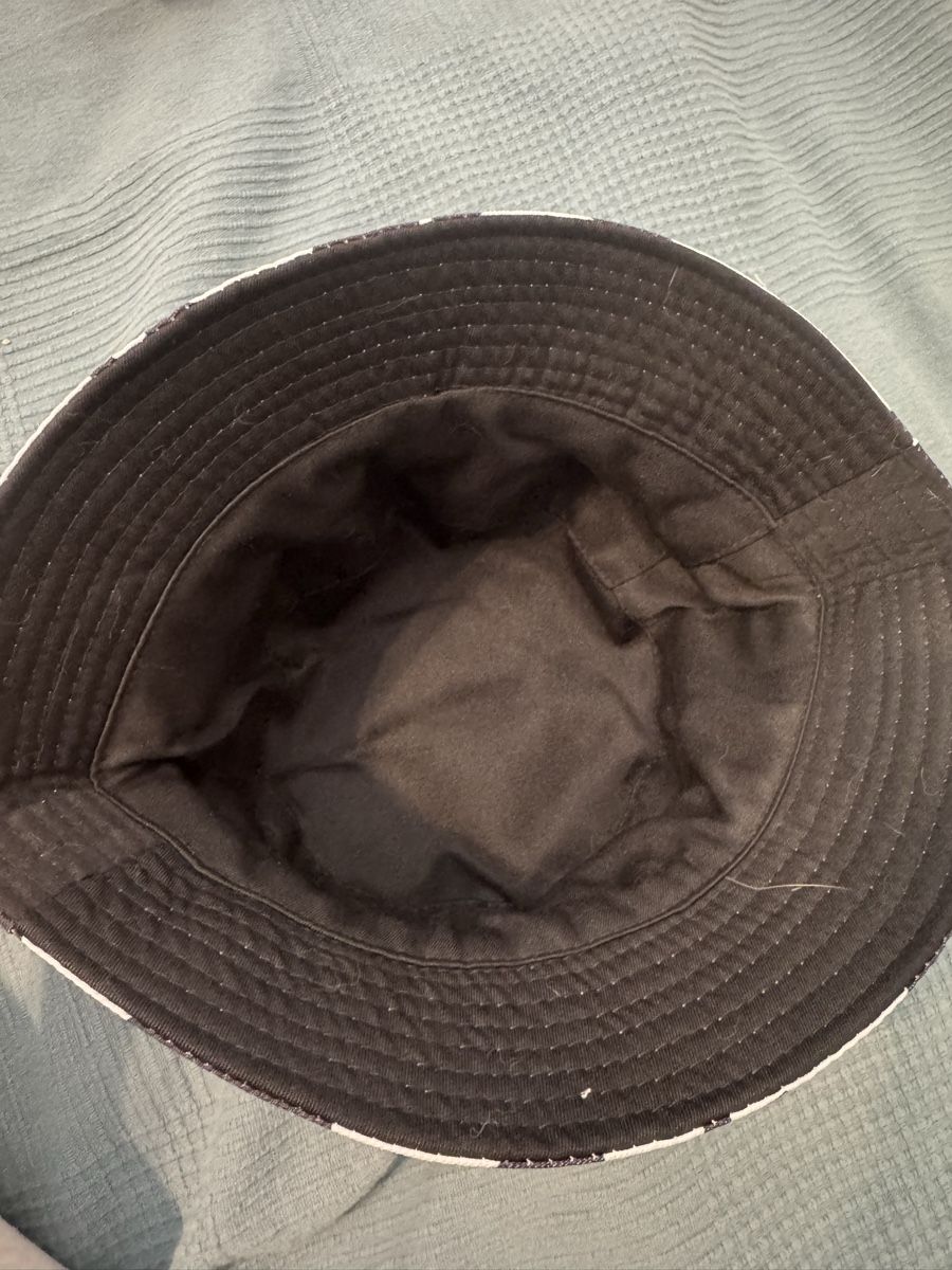 Hüte, Mützen & Caps: Bucket Hat Kuhmuster neu Grösse M – Neu (gemäss Beschreibung) aus Reinach BL von drs_qb2f 1