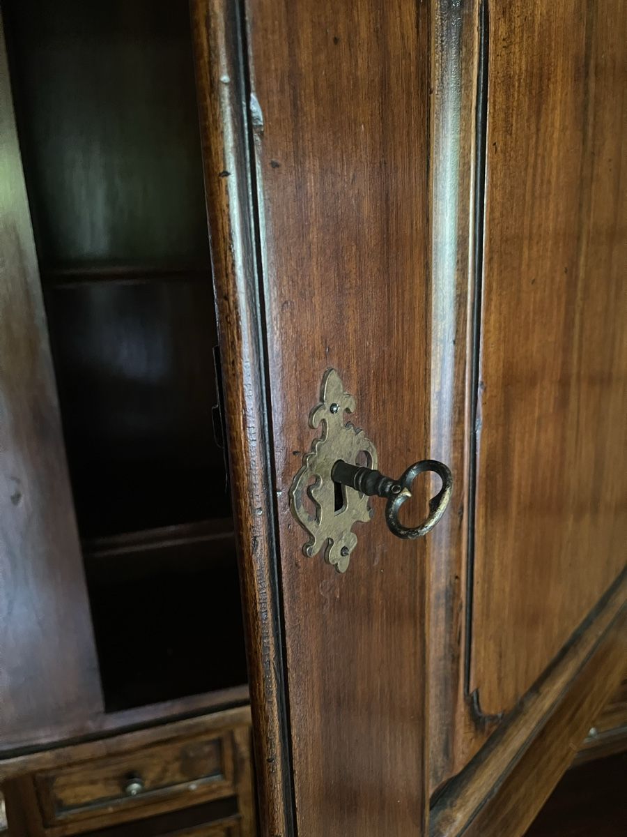 Credenze: Antikes Möbel Buffet Sekretärschrank Kolonialstil – Usato da Zürich venduto da Helben 8