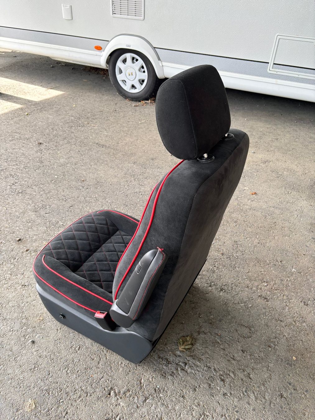 Toutes les pièces auto: VW T5 Beifahrersitz – D'occasion à Gams par mir_n5kk 4