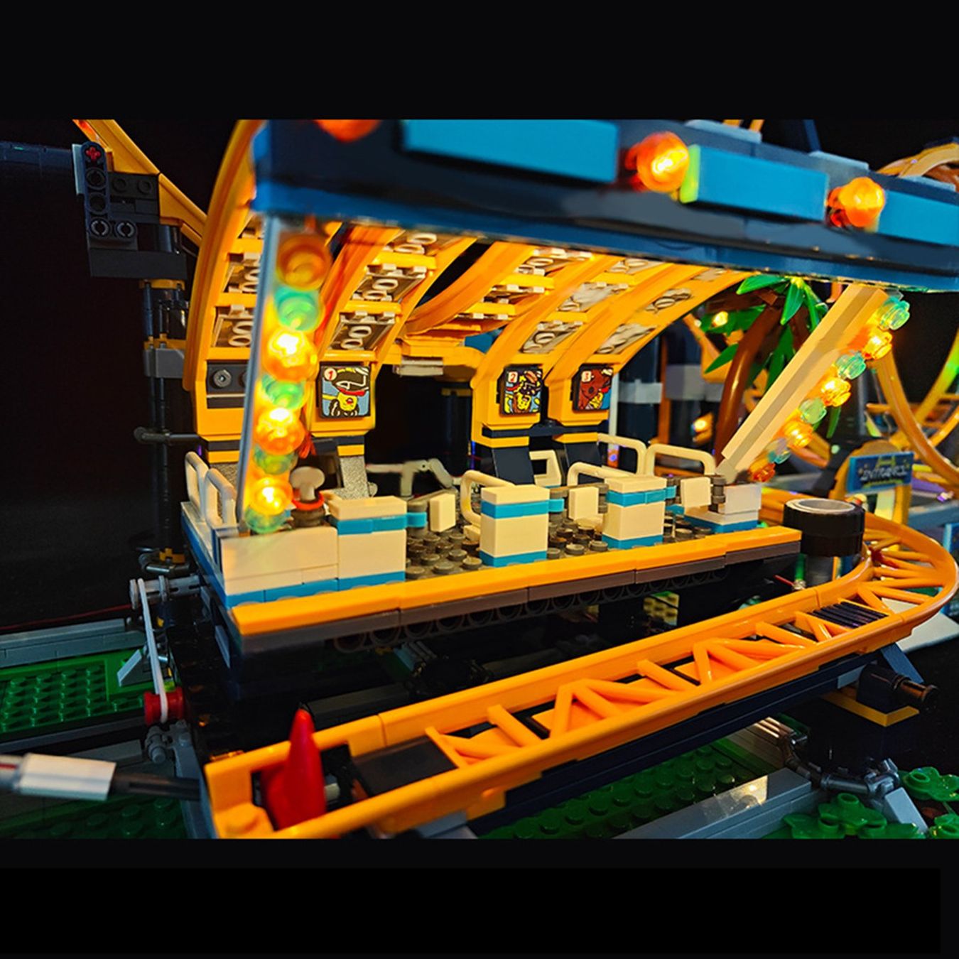 Lego Kit di costruzioni: Light Kit - LEGO Icons 10303 Loop Coaster – Nuovo e nell'imballaggio originale da Glattbrugg venduto da har_jgc7 3
