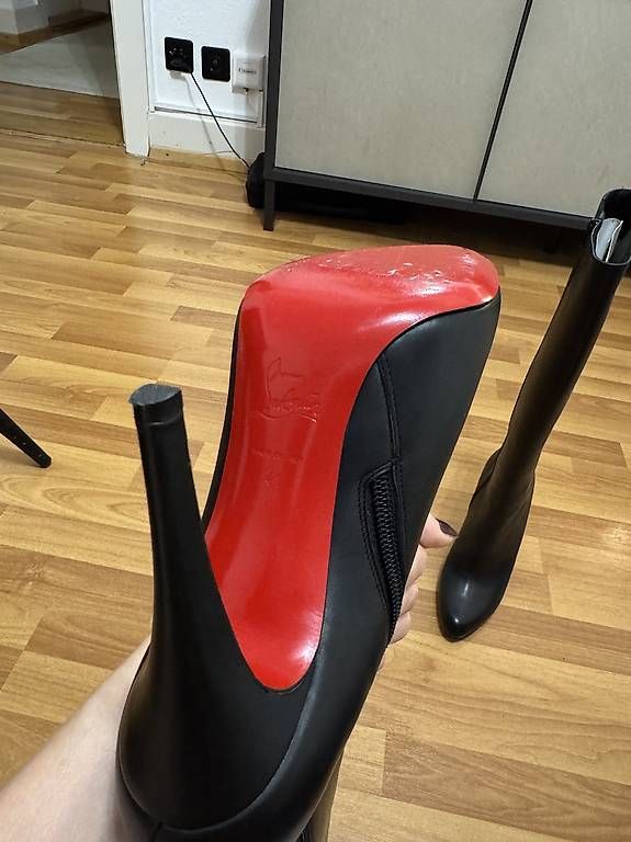 Scarpe da donna: Christian Louboutin Kate Botta  – Usato da Küsnacht ZH venduto da TinaSimona.31 3