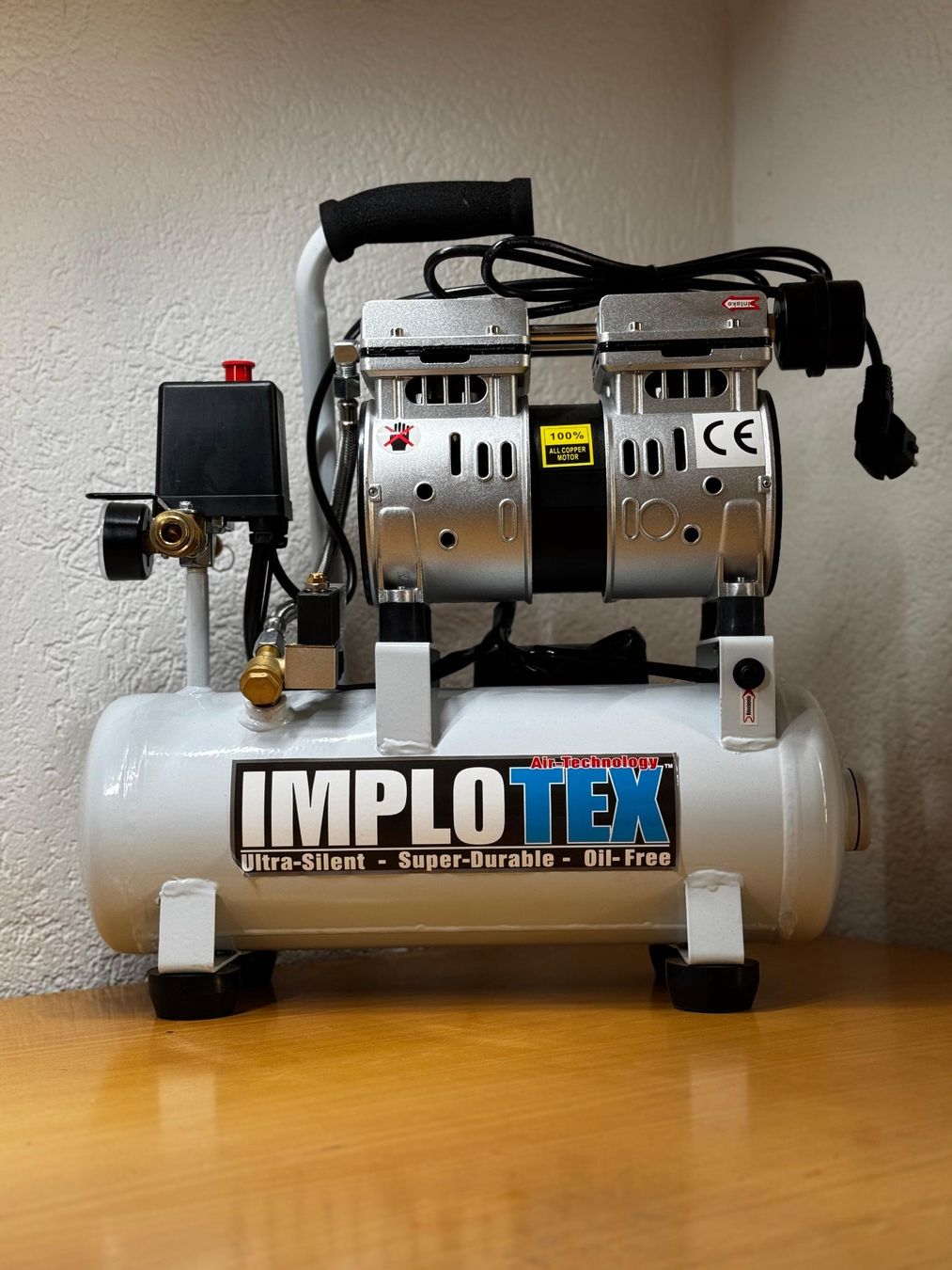 Kompressoren: IMPLOTEX Flüsterkompressor 9L Ölfrei – Gebraucht aus Zürich von dom_l879