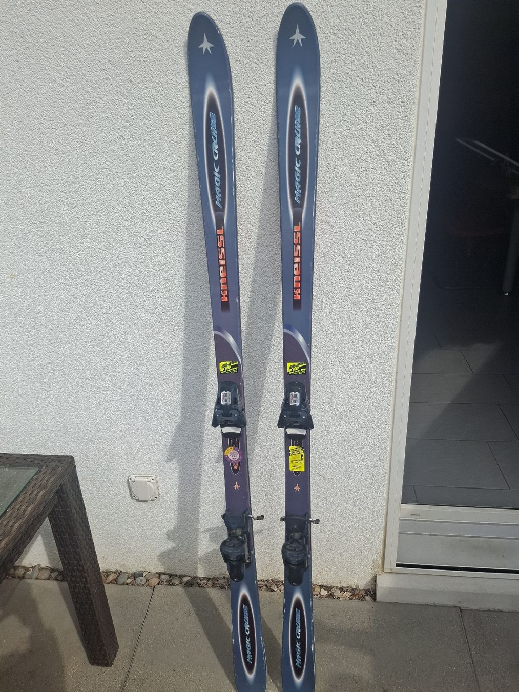 Skis: Ski Magic cruise – Gebraucht aus Bözen von Tropi21