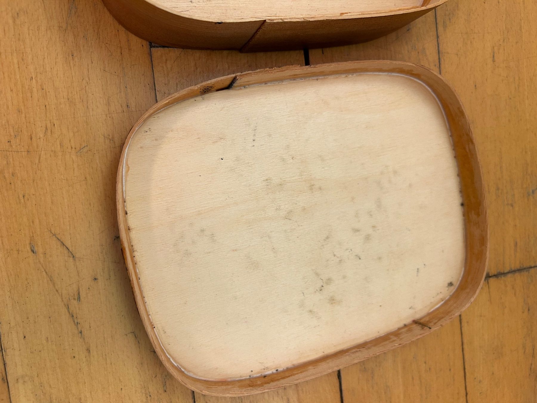 Dosen: Wunderschöne, handgemalte Holzschachtel – Gebraucht aus Rorschacherberg von Svebe 3