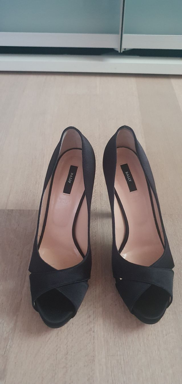 Bally Scarpe da donna: Escarpins en soie Bally – Usato da Echallens venduto da Sabi_c_dzh 1