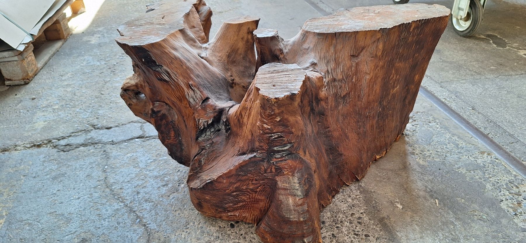 Articles en bois: Holzwurzel – D'occasion à Kloten par WOODStudio