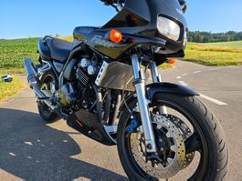 YAMAHA FZS 600 Fazer 69.9 KW mit MFK 32500Km