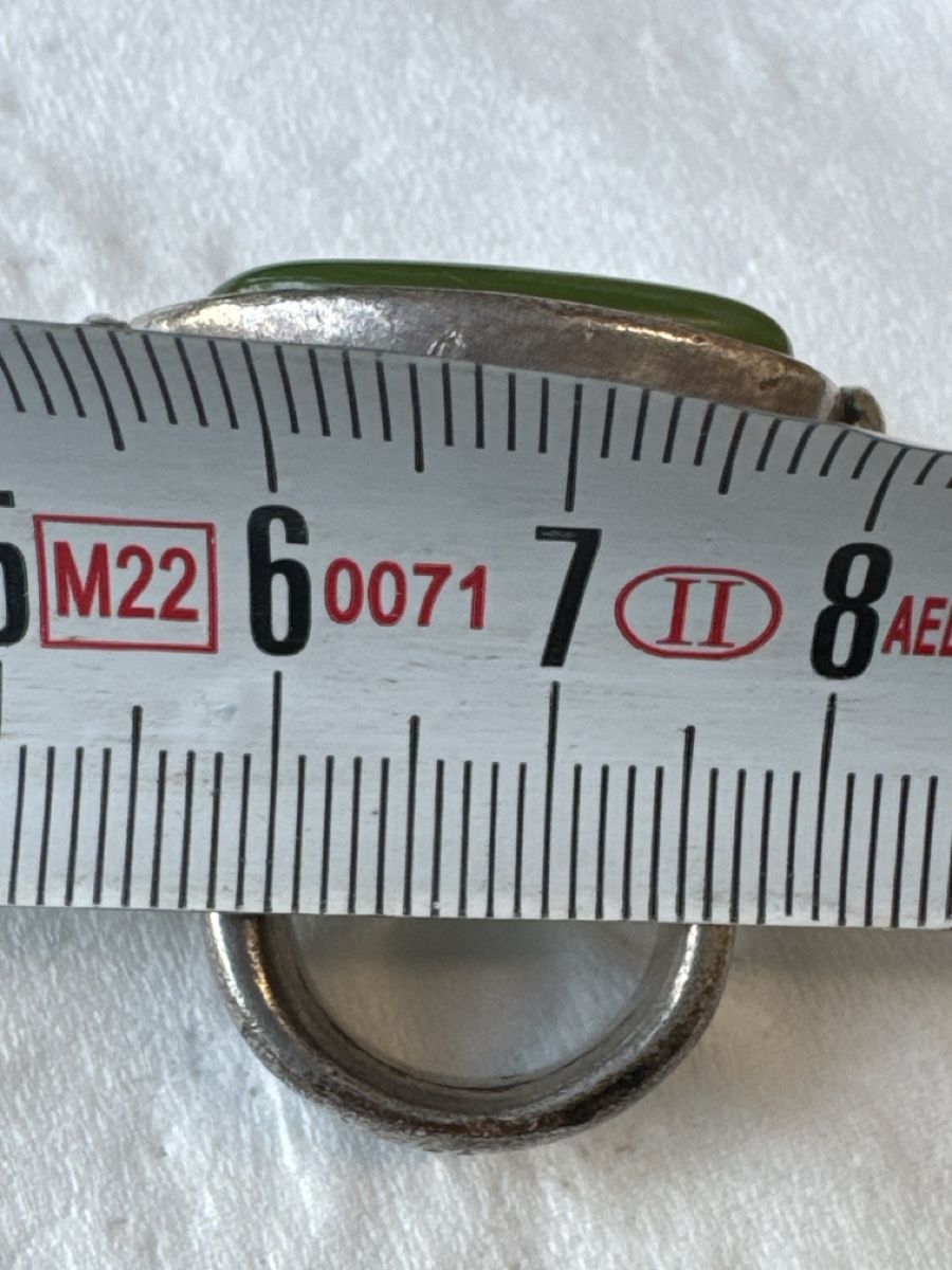 Anelli: UNOde50 Ring mit grünem Stein  – Usato da Zürich venduto da Brockiwelt 6