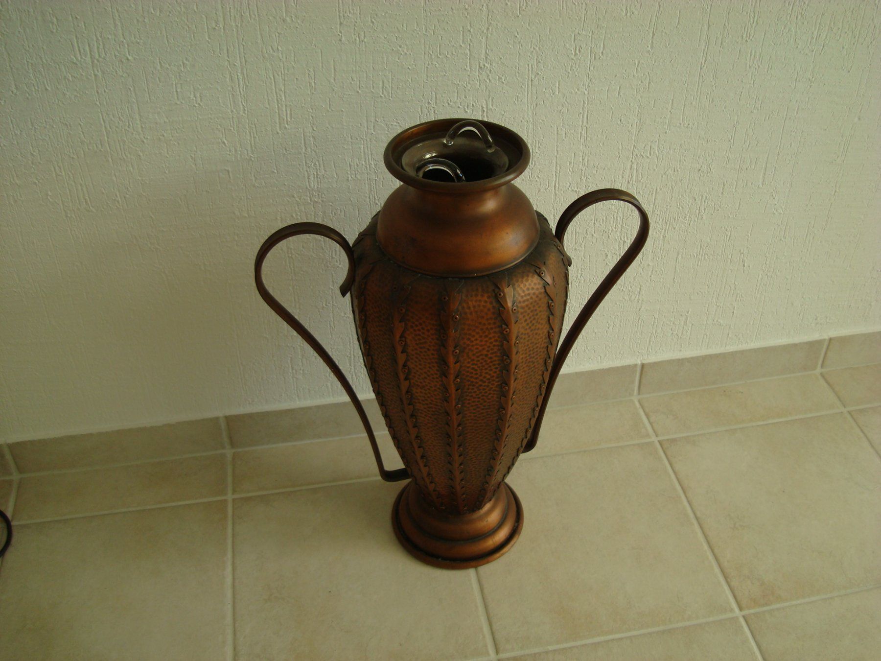 Vasi & Recipienti: VON HAND GEMACHTE KUPFER VASE MIT GLAS EINSATZ – Usato da Scherz venduto da 5246