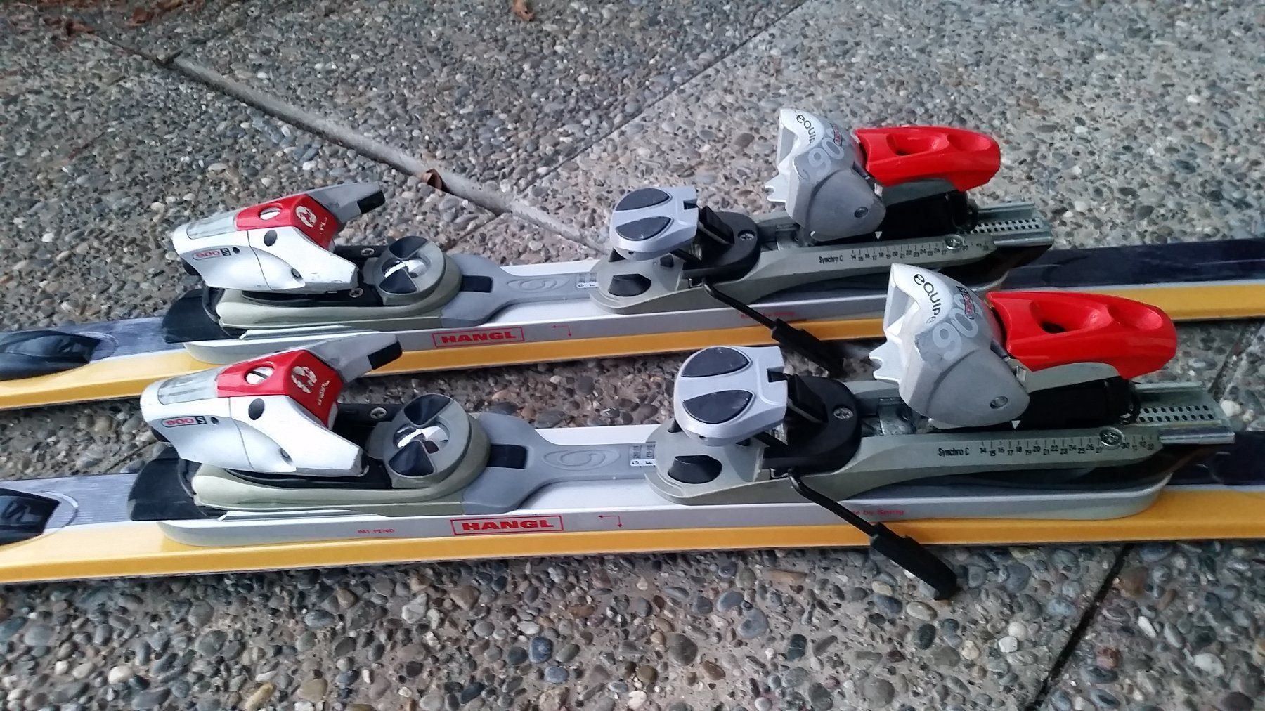 Sci: Ski; Salomon mit Bindung und Platte – Usato da Herrliberg venduto da AlexandraBopp 1