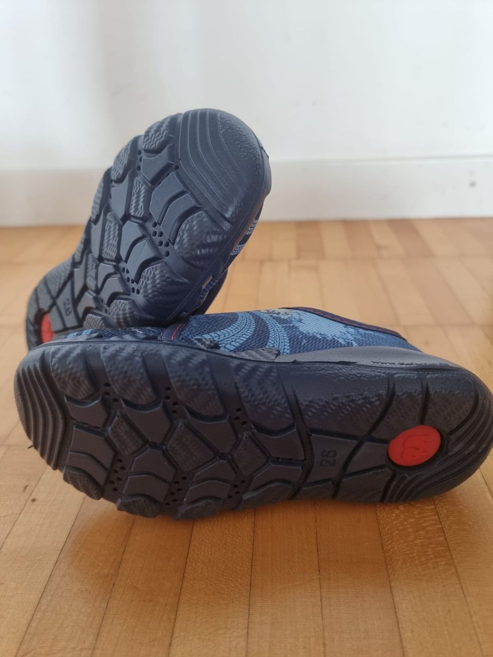 Scarpe per ragazzi: Finken Gr. 26 – Nuovo (secondo la descrizione) da Oftringen venduto da Tunertune 2