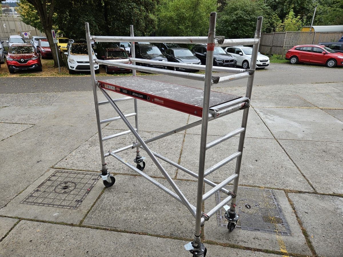 Gerüste: Rollgerüst – Gebraucht aus Luzern von Elektrogut