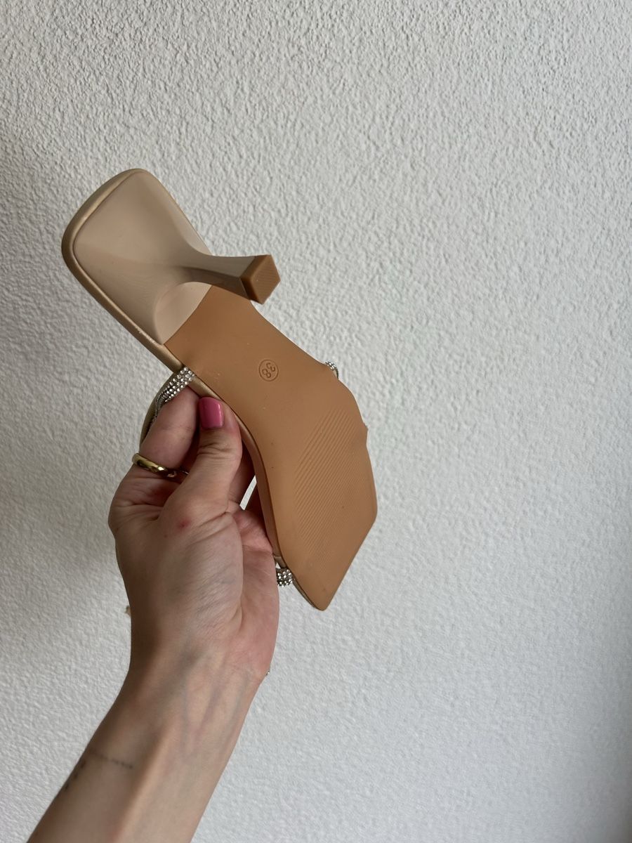Scarpe da donna: Sandalette beige Strass mit Absatz Grösse 38 – Usato da Chur venduto da faja7000 4