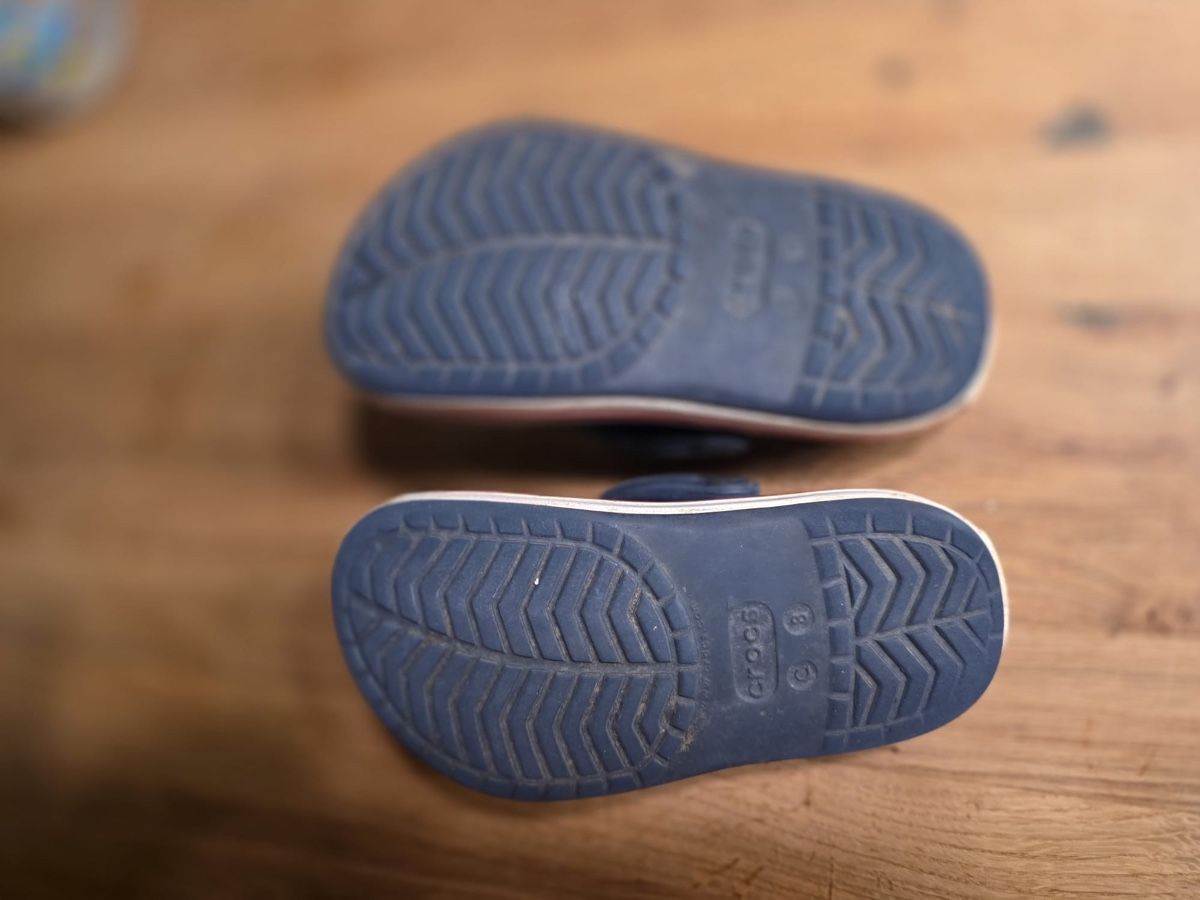 Crocs Herrenschuhe: Crocs Grösse 8 – Gebraucht aus Bonstetten von Visor9 2