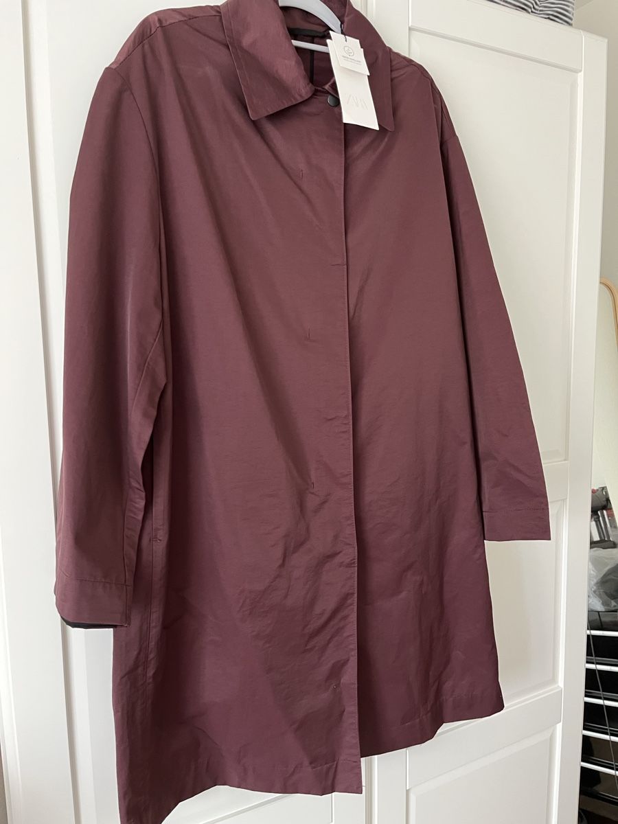 Zara Mäntel: Wasserdichte Trenchcoat – Neu und originalverpackt aus Allschwil von eyl_bb8q 2
