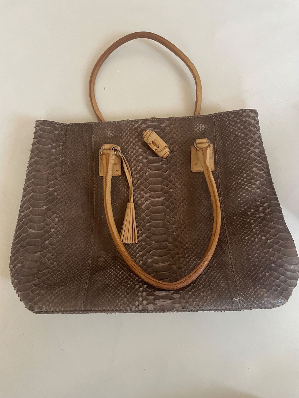 Sacs femmes: Echte Python Tasche - Fioredini Ascona – D'occasion à Minusio par Pink222