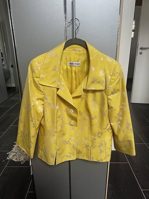 Giacche: Eleganter Sommerblazer mit Blumenmuster, Gr. 38/40 – Usato da Bazenheid venduto da ManilaGrace 3