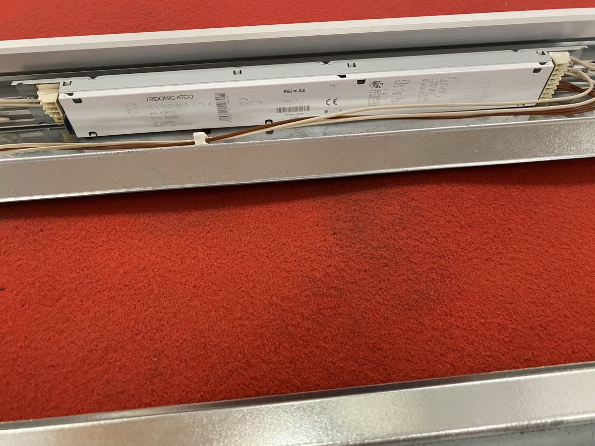 Zumtobel Lampadari & plafoniere: Beleuchtung von Zumtobel Staffe – Usato da Hägglingen venduto da Karin0802 6
