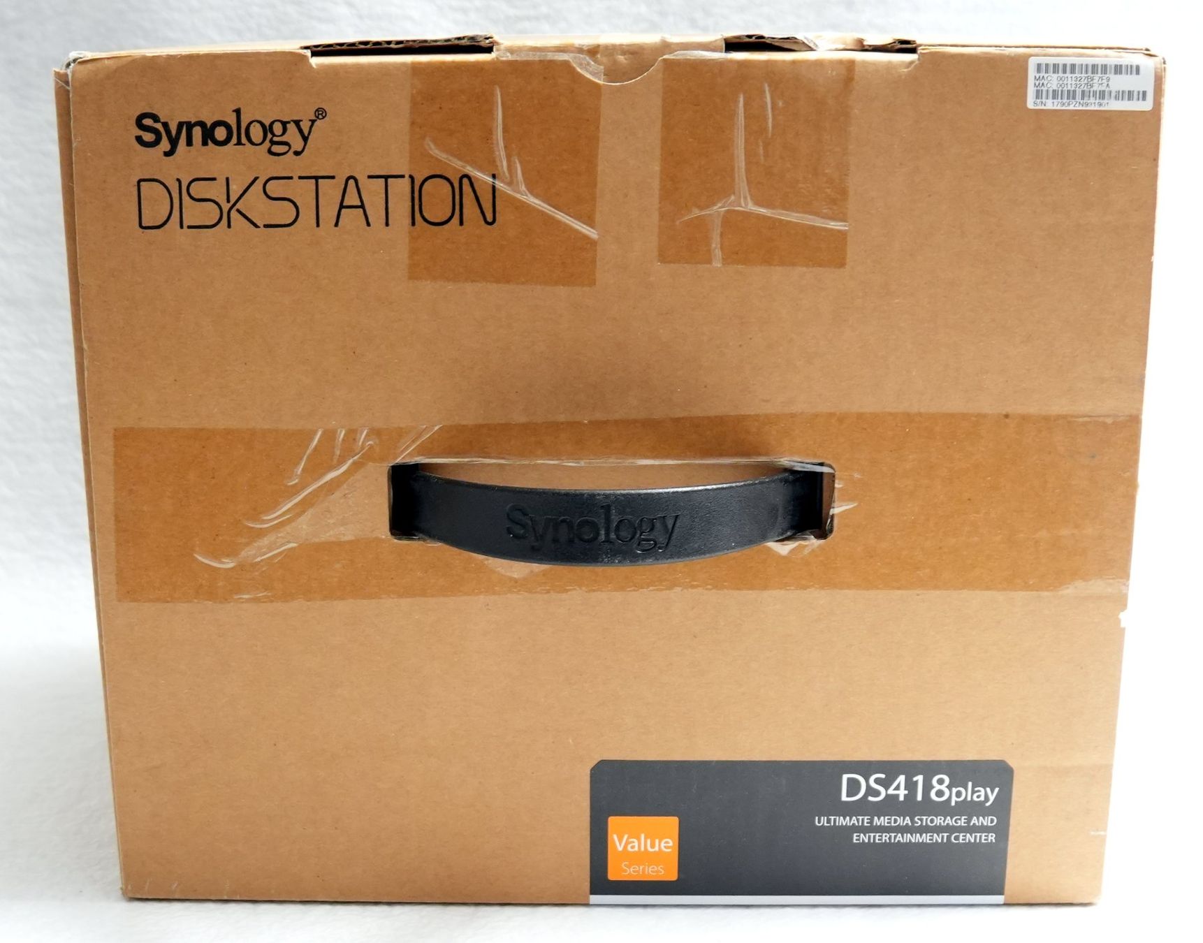 Synology Server: SYNOLOGY Diskstation DS418play - 4 Slots – Usato da Winterthur venduto da Sawomiju 5