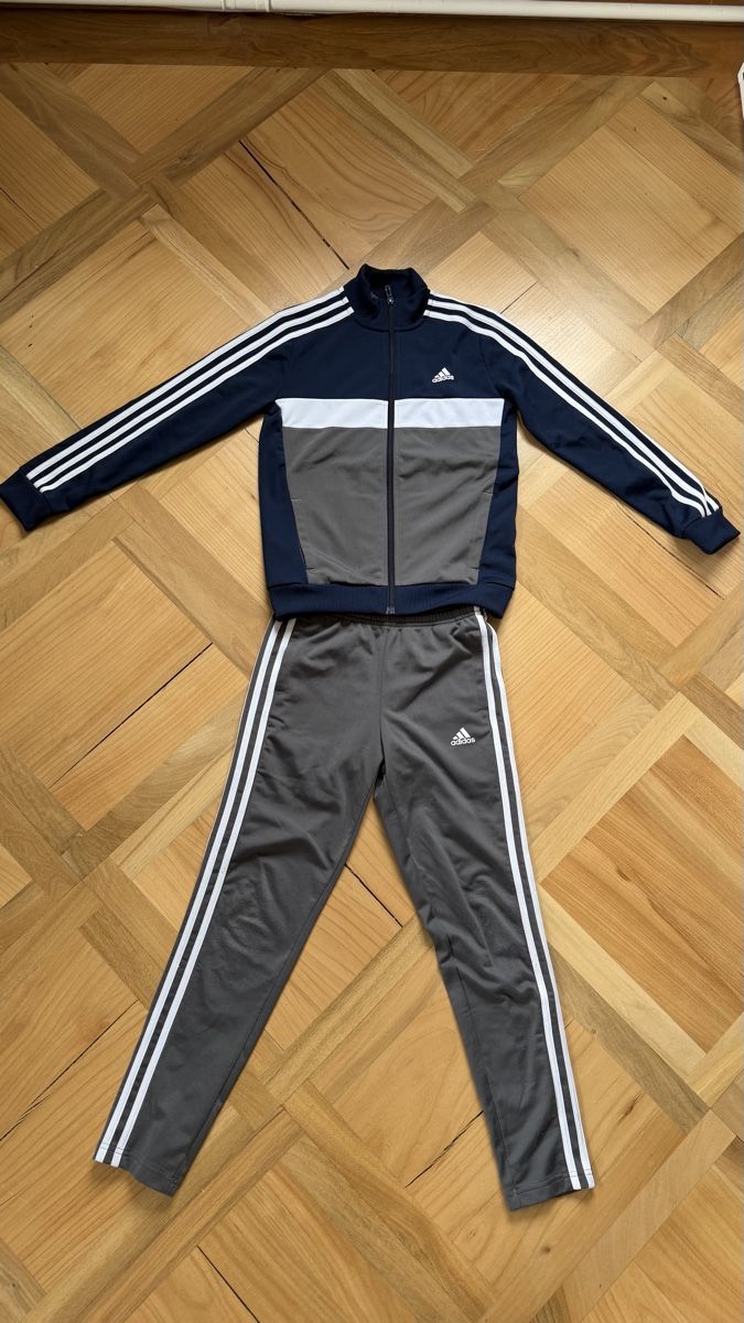 Adidas Completi: Adidas Trainer – Usato da Speicher venduto da kolomak