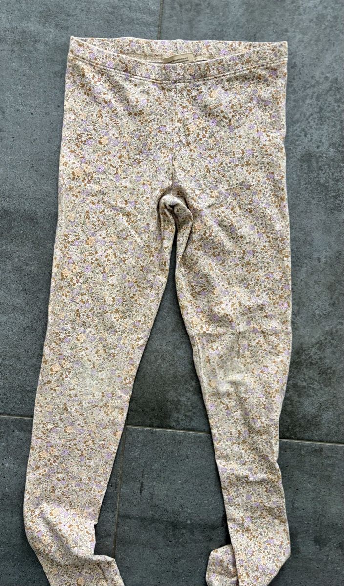 Wheat Kleiderpakete & -sets: Set Leggins und Pullover 128 ( 8) – Gebraucht aus Zwingen von Zipfel1983 1